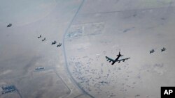 B-52H Stratofortress, приписанный к 5-му бомбардировочному крылу, база ВВС Майнот, Северная Дакота, пролетающий над Ближним Востоком 4 сентября 2022 года