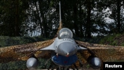 Истребитель F-16, состоящий на вооружении ВСУ (архивное фото) 